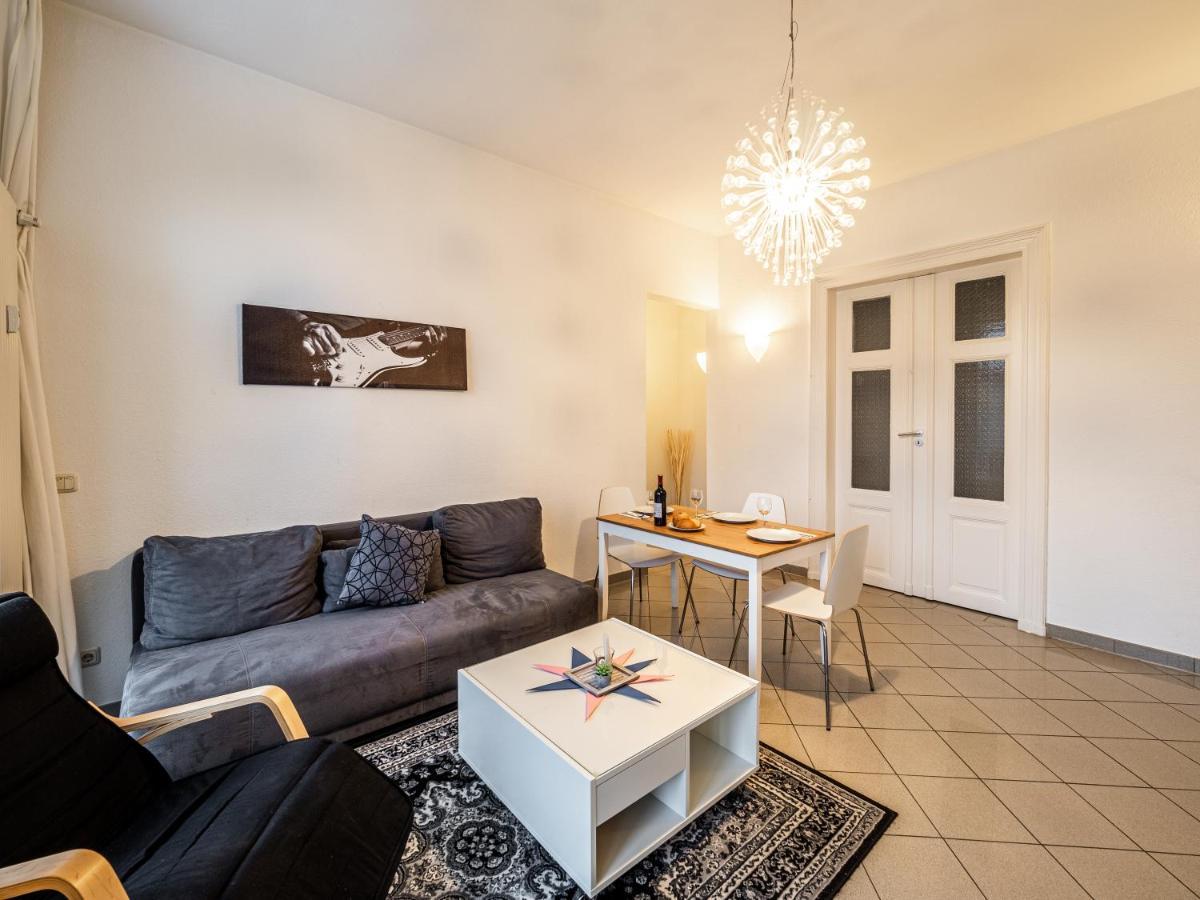 Modernes Und Geräumiges Im Schauspielviertel Apartment