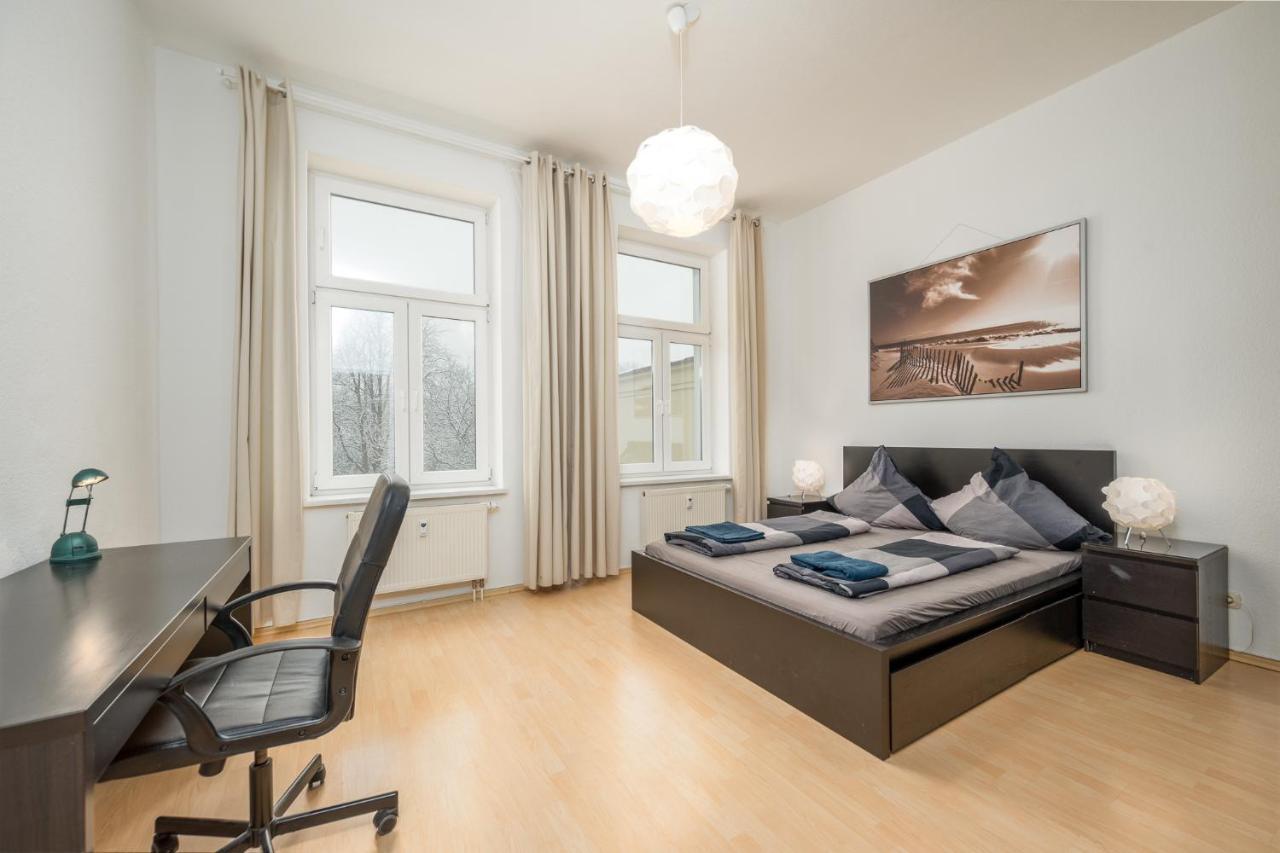 Apartment Modernes Und Geräumiges Im Schauspielviertel
